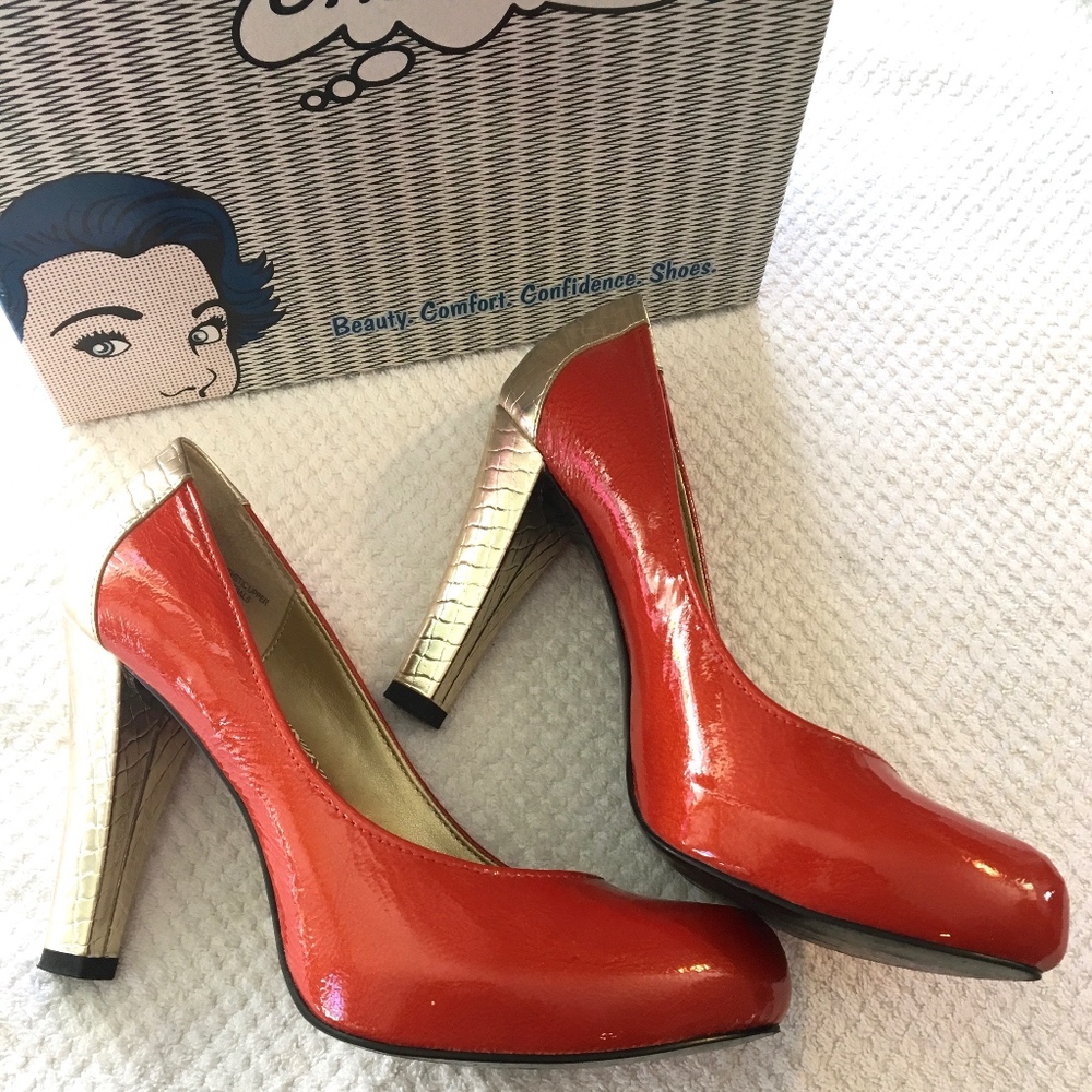 Oh Deer! Metallic Orange and Gold heel pumps, 7.5